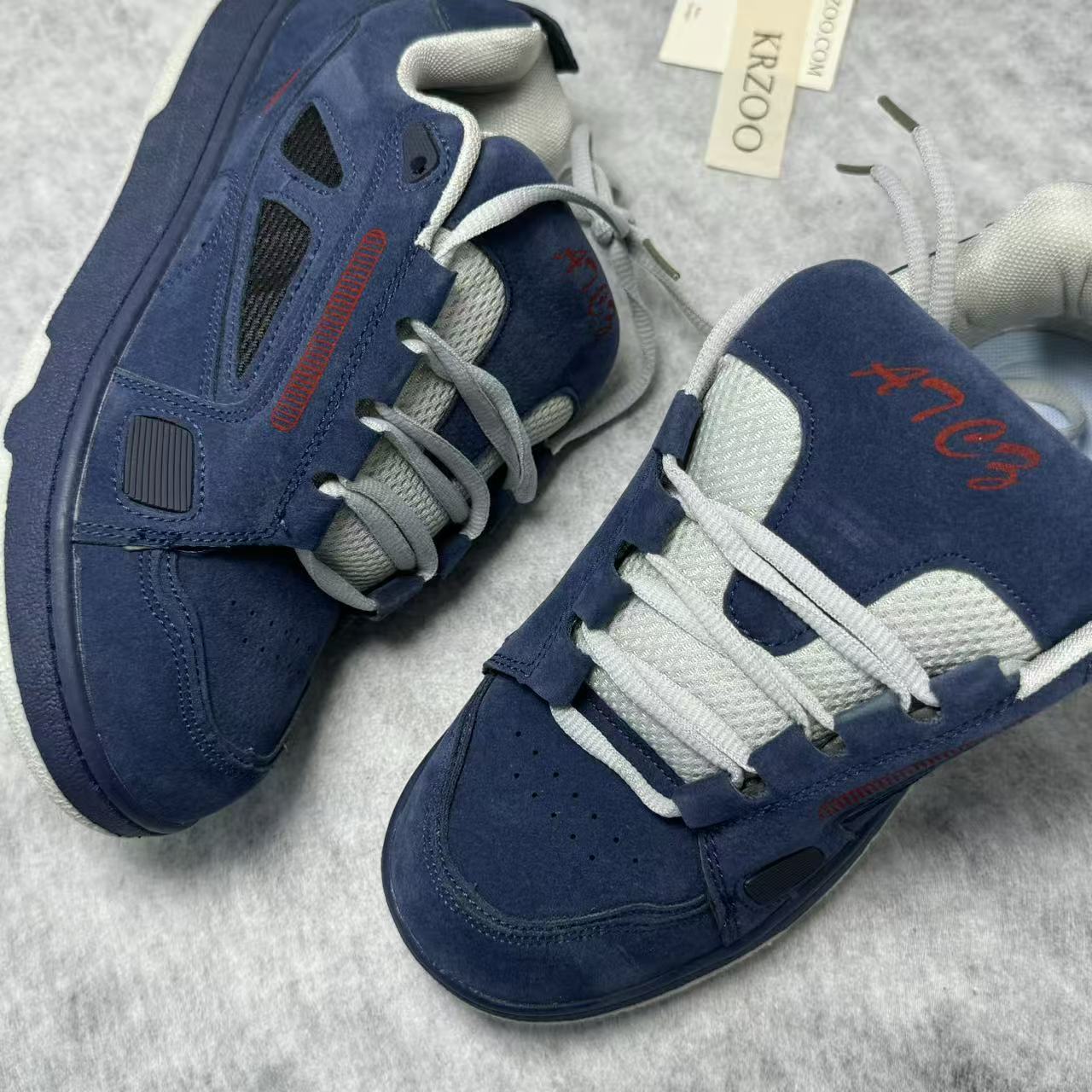 Leather platform casual sneakers