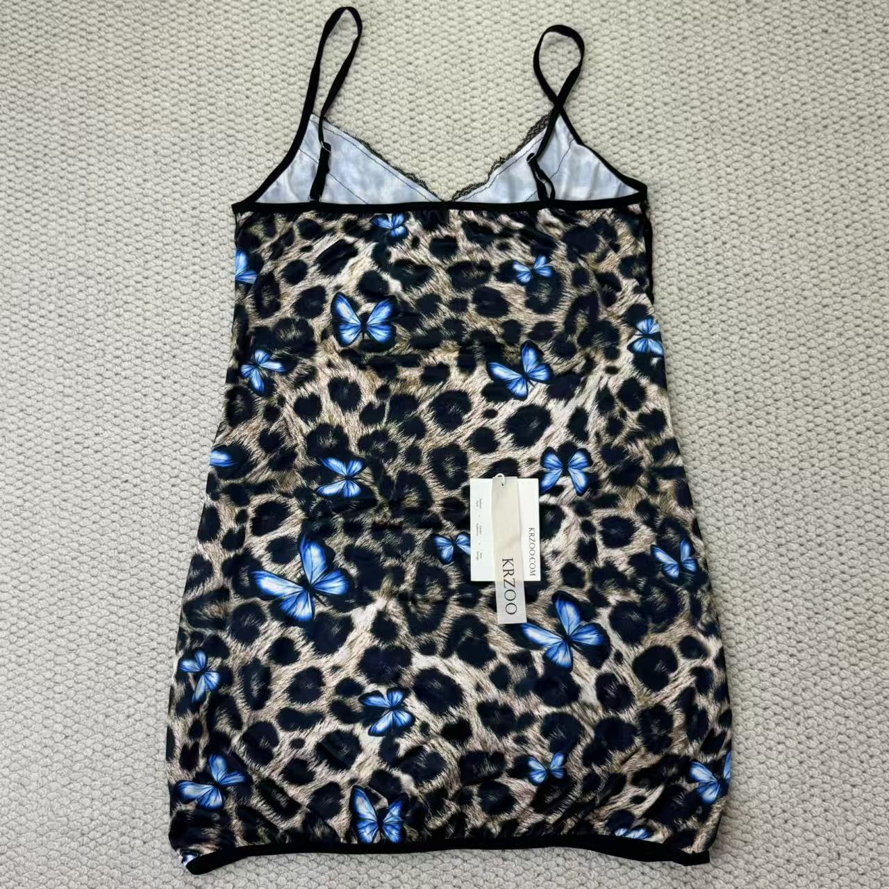 Leopard print butterfly pattern pajamas