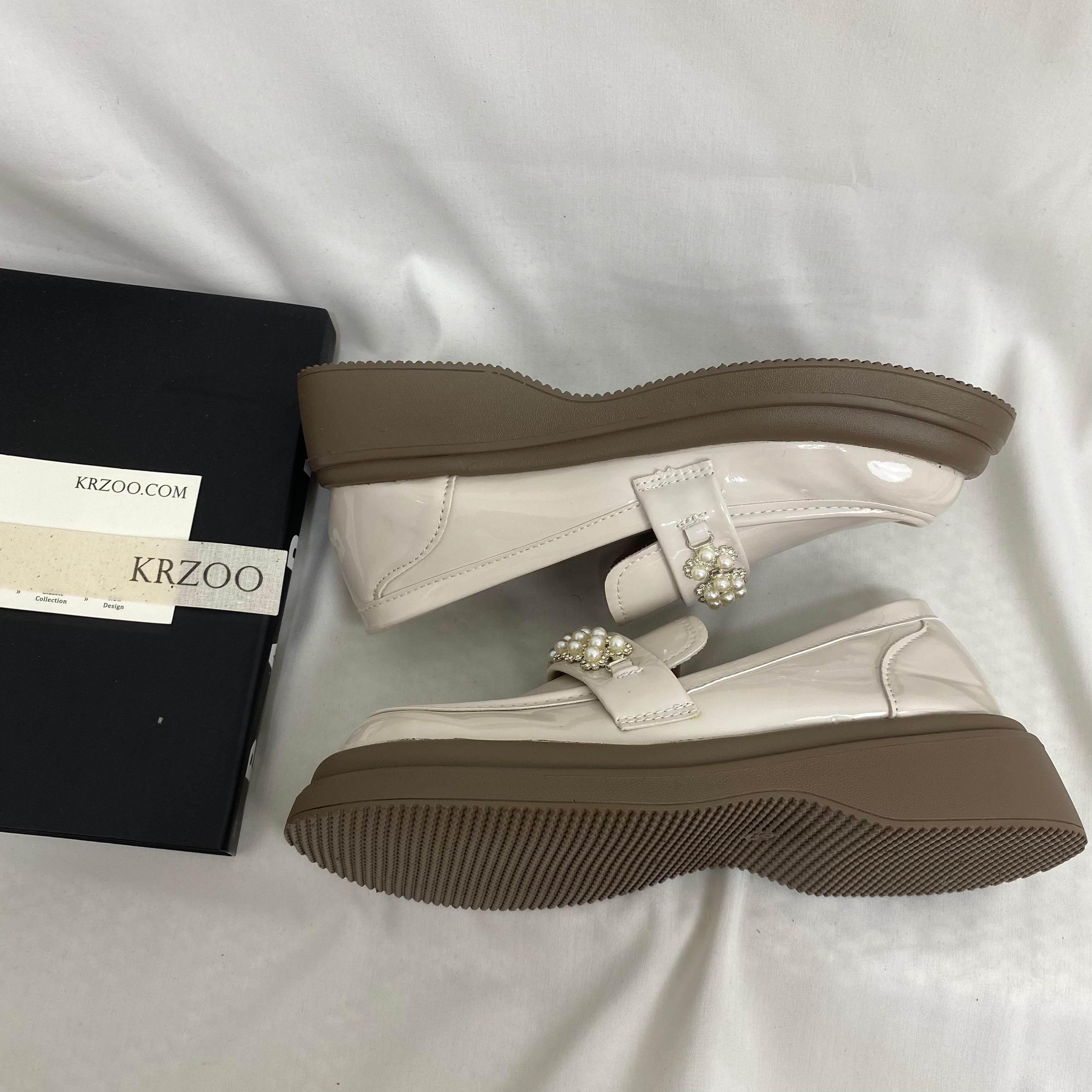 Pearl-Embellished Leather Shoes