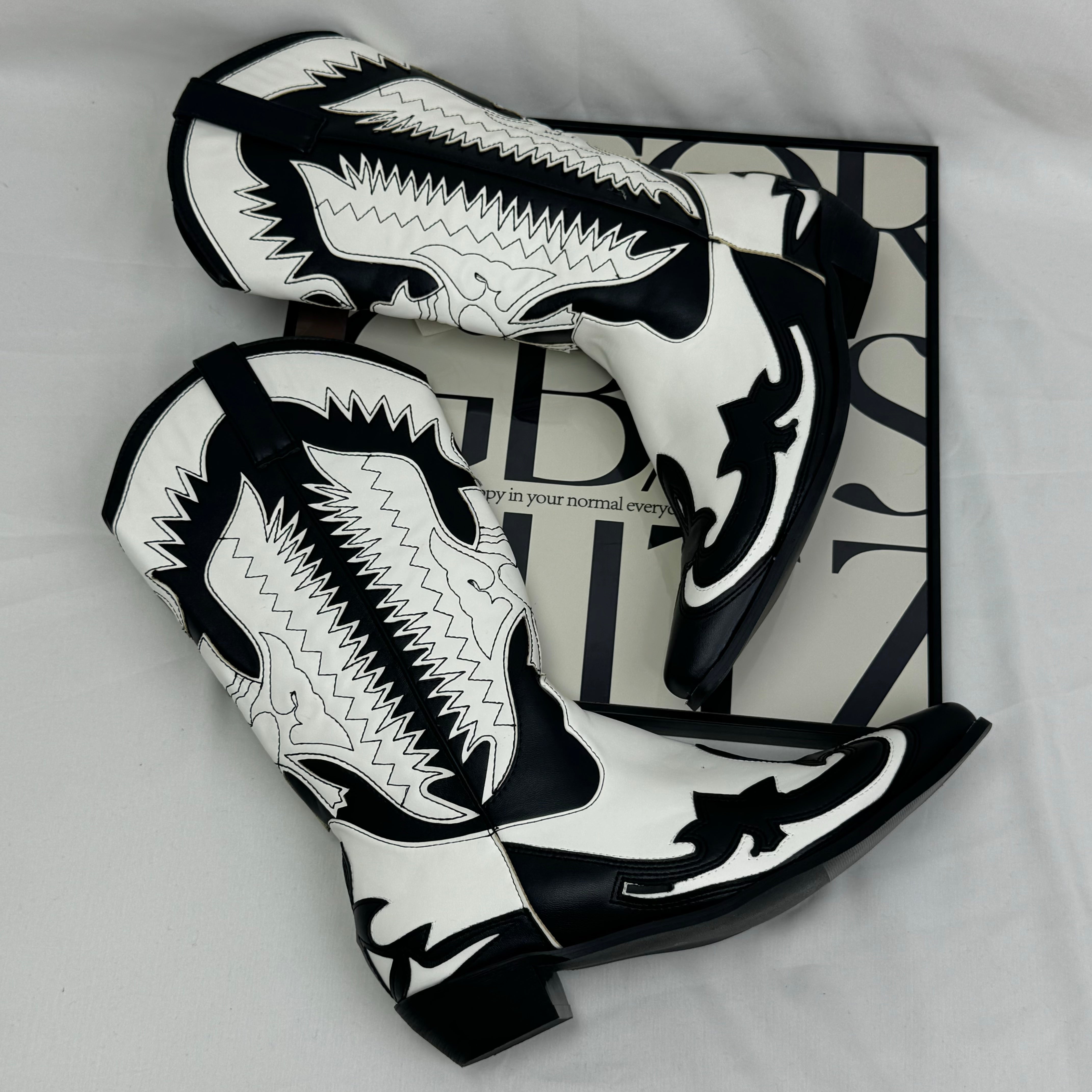 Knight boot pointed toe boots