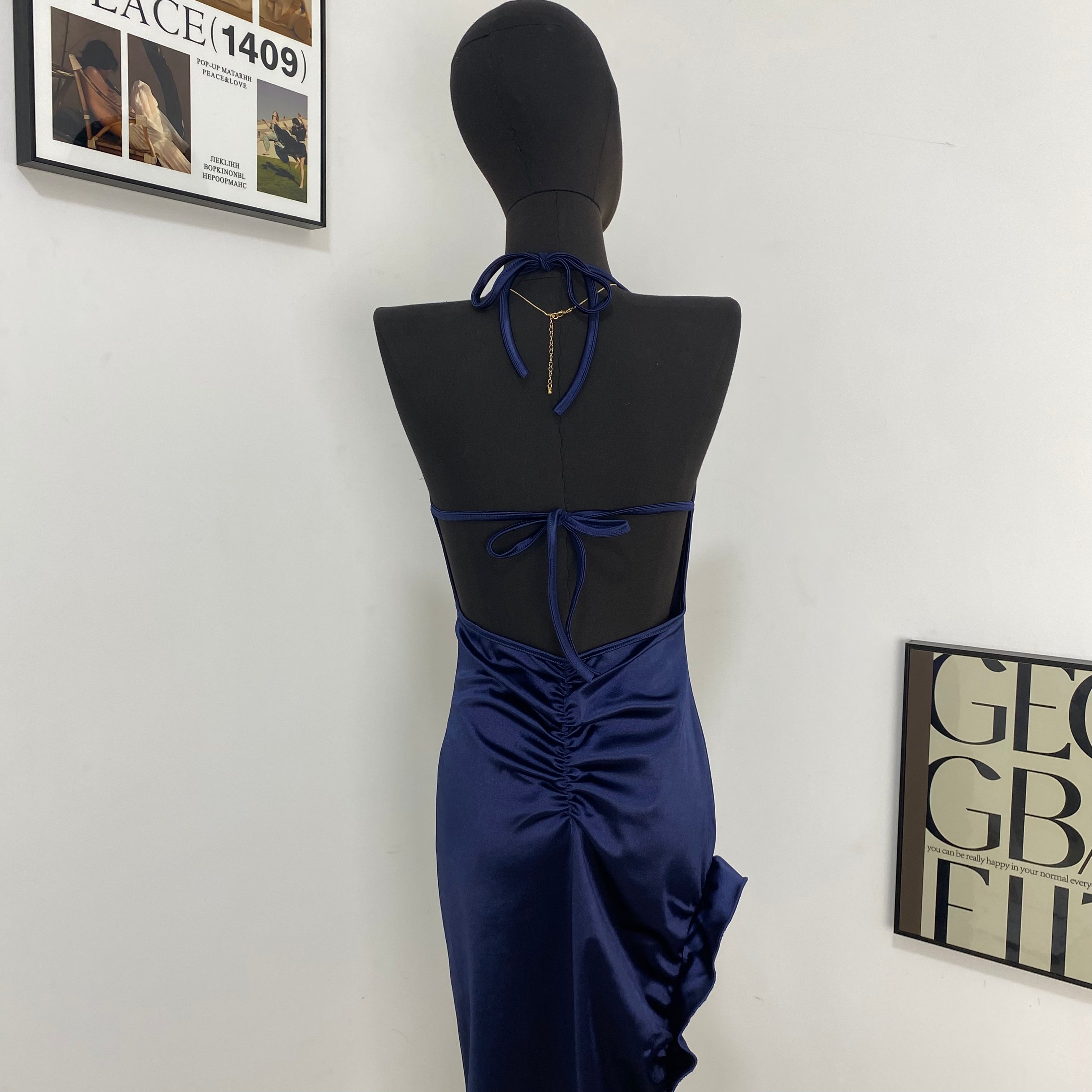 High-End Backless Suspender Skirt