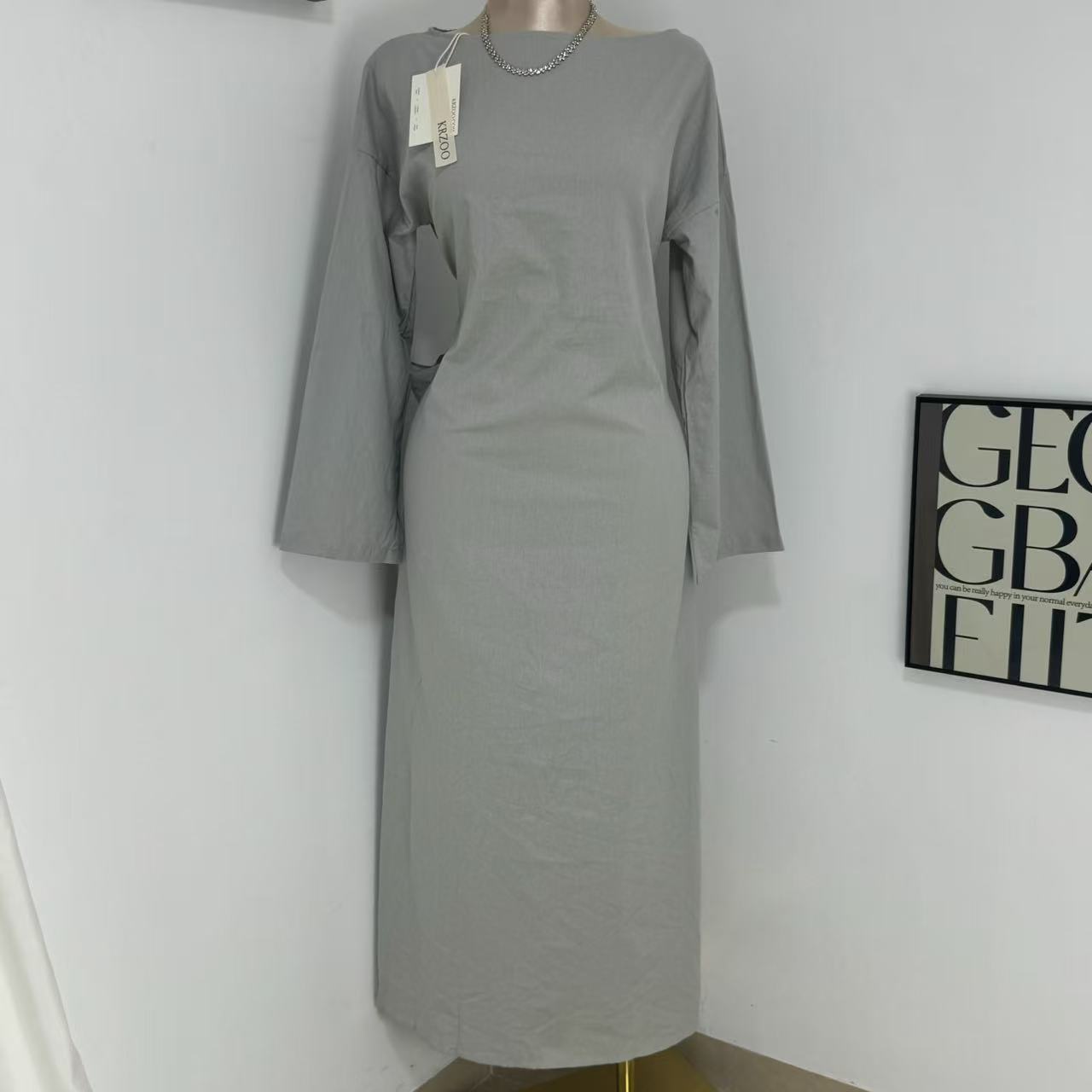 Strappy fitted dress robe