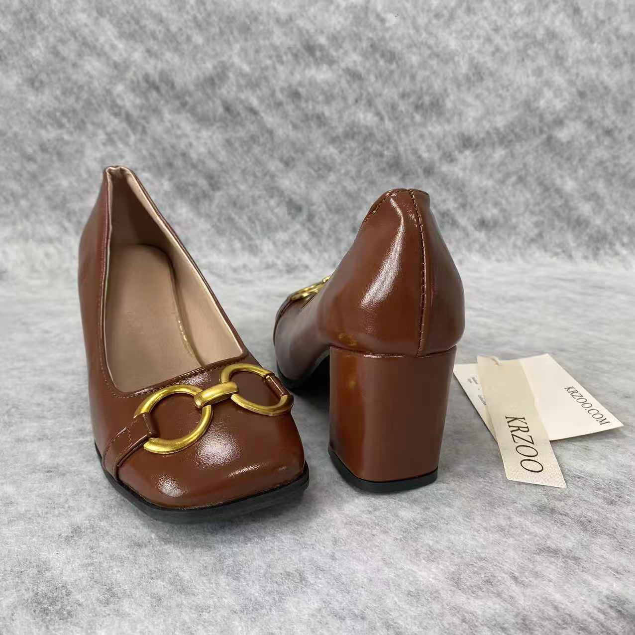 Metal buckle square-toe high-heeled shoes