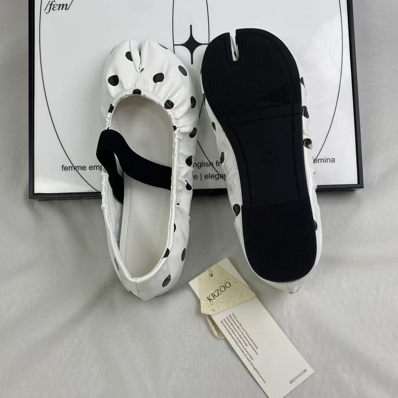 Mary Jane flat shoes