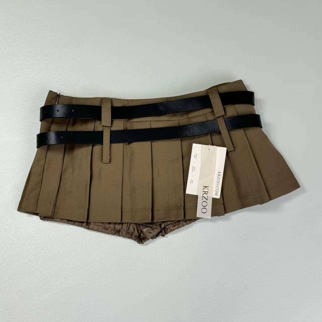 Double belt half-length pleated A-line mini skirt