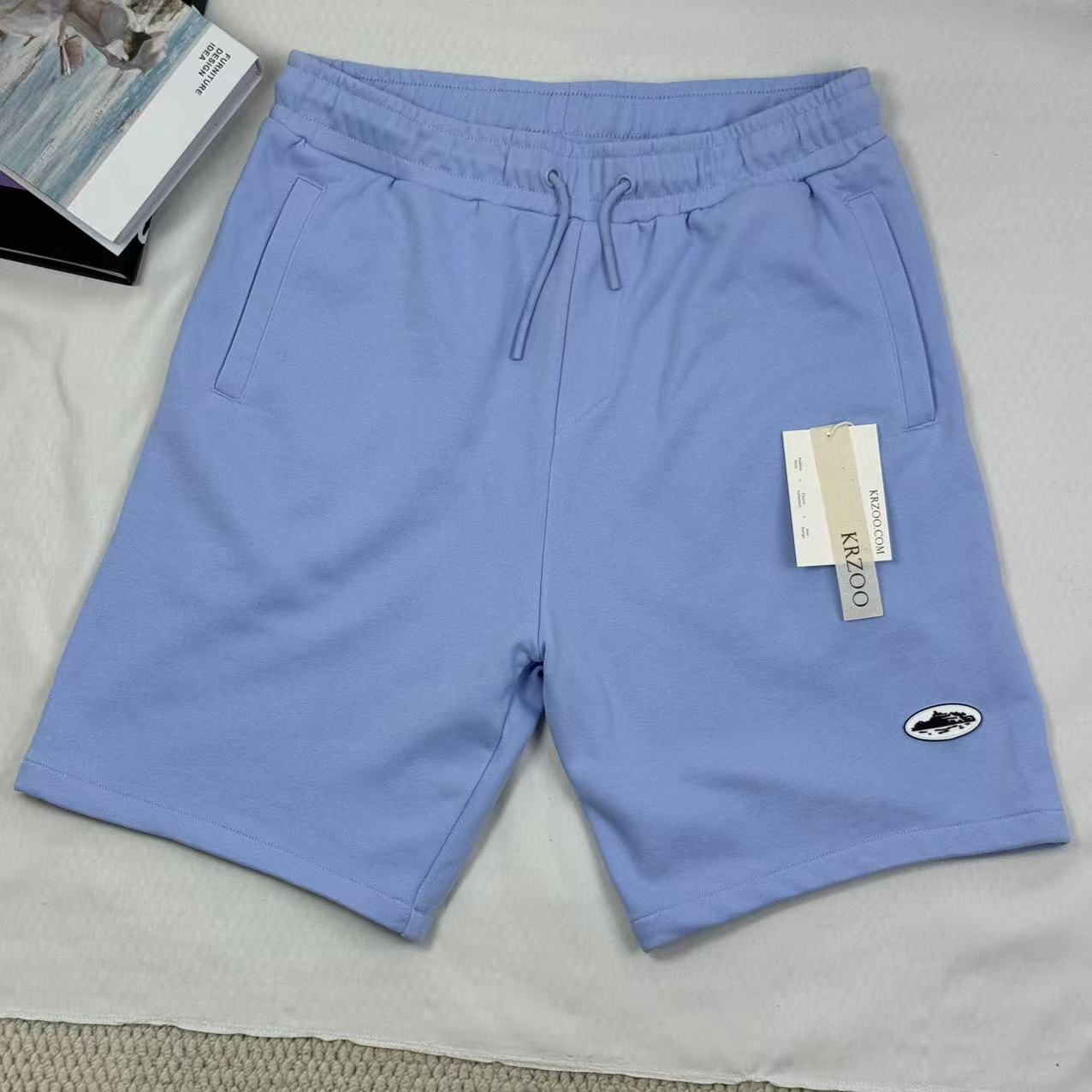 American-style casual short pants