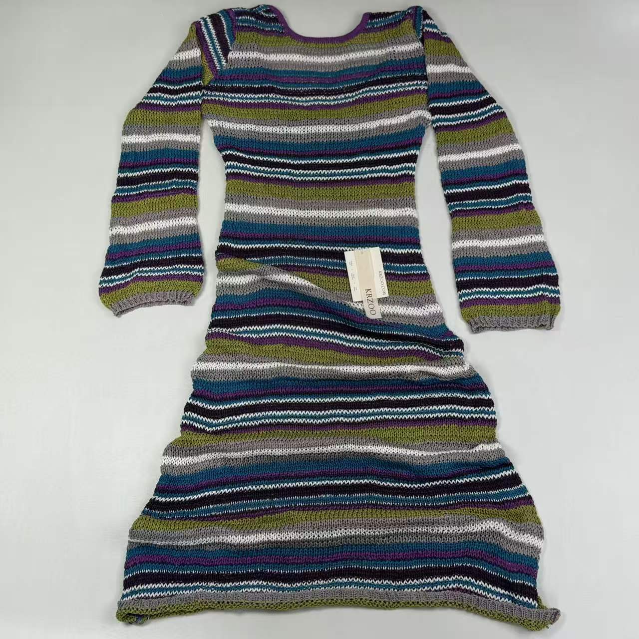 Round-neck backless long striped knitted dress