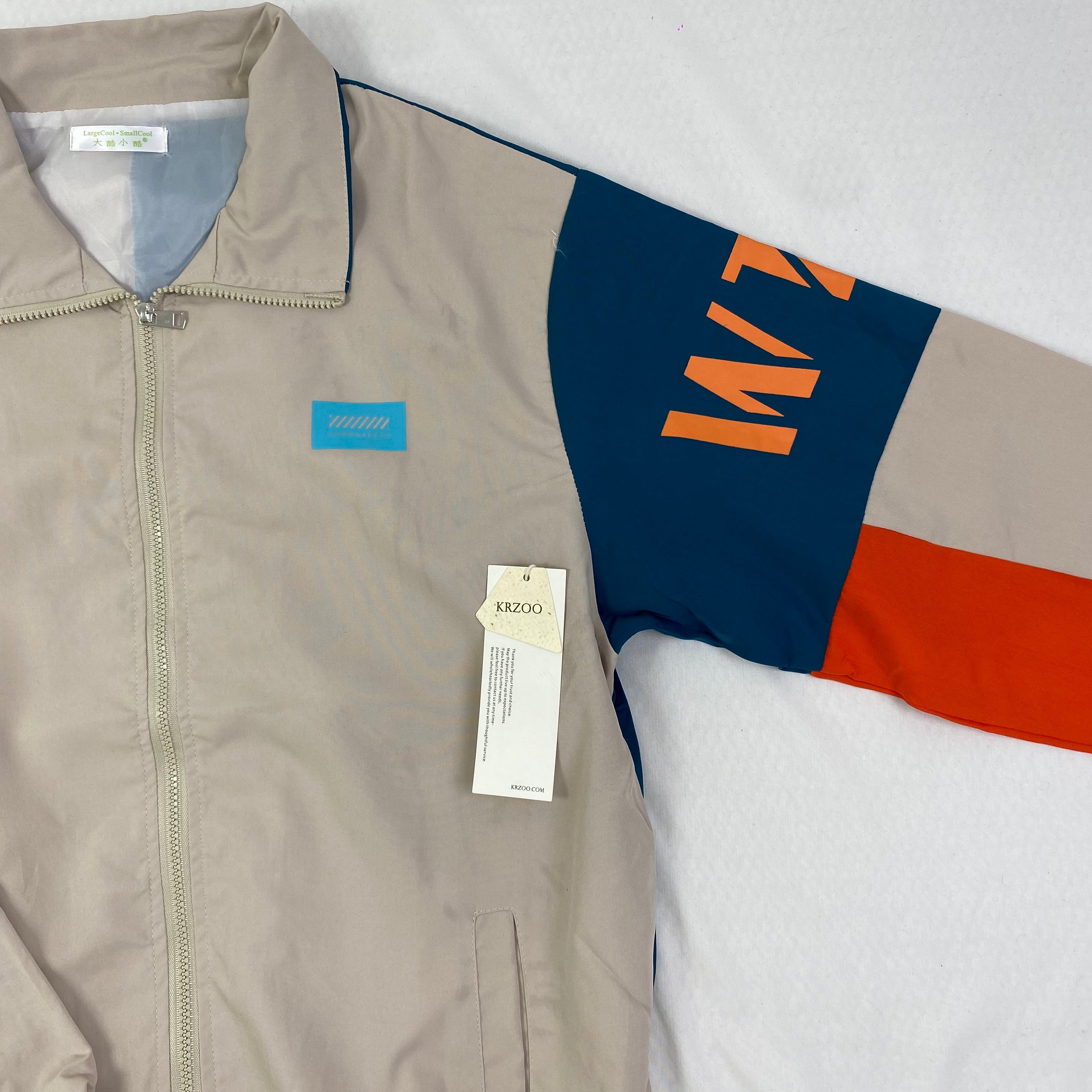Standing collar straight-cut jacket