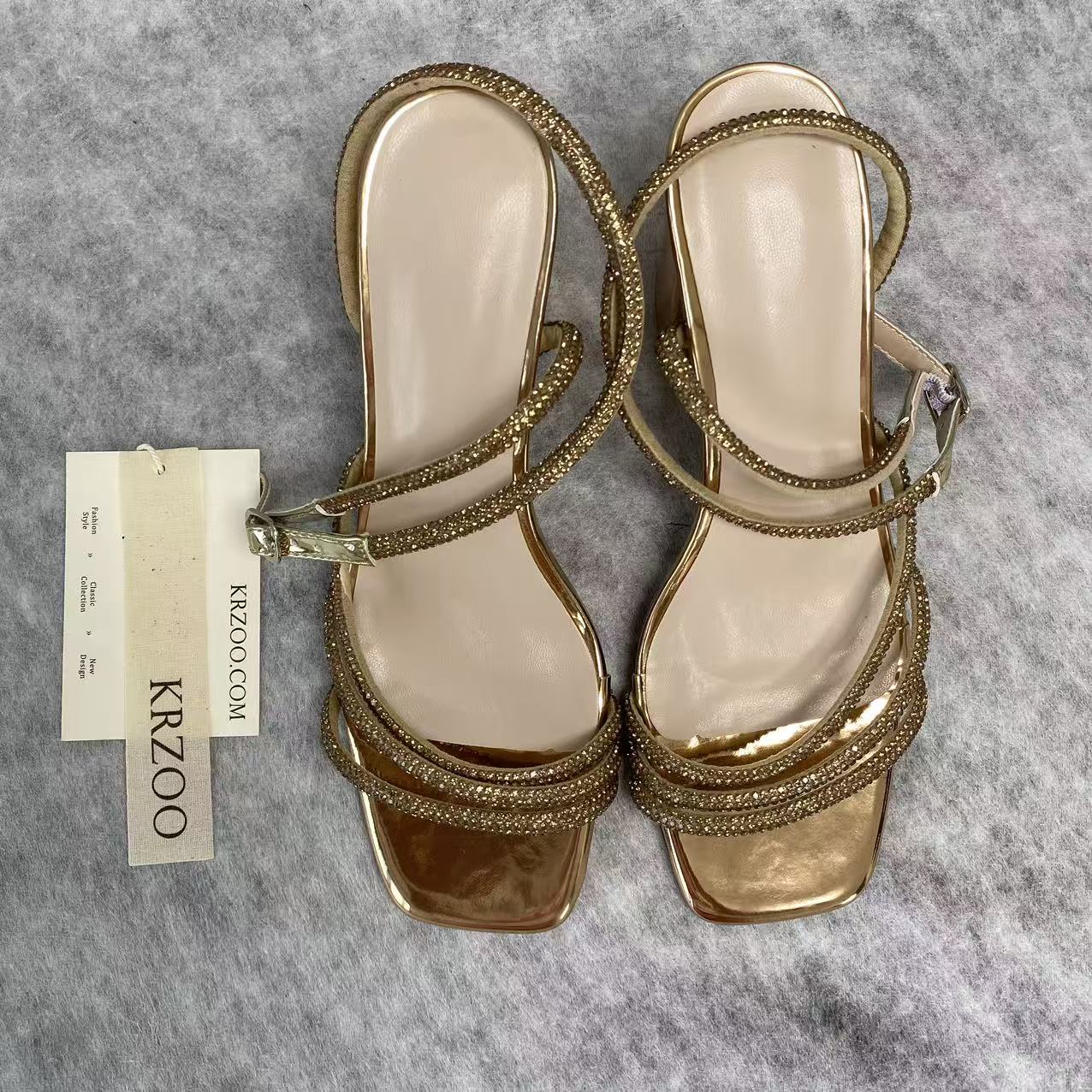 Metal square-toed low-cut high heel