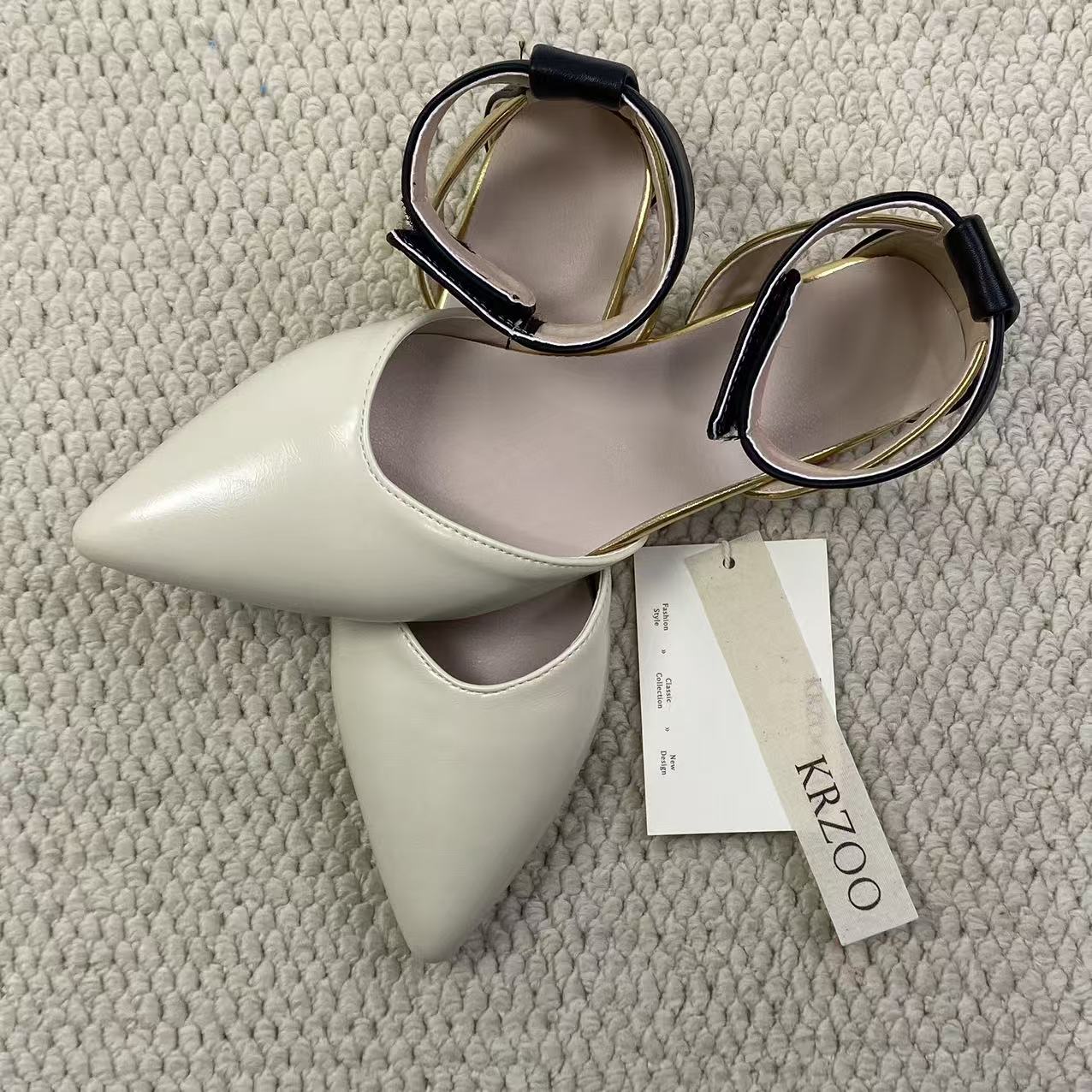 Velcro open-toe shoes