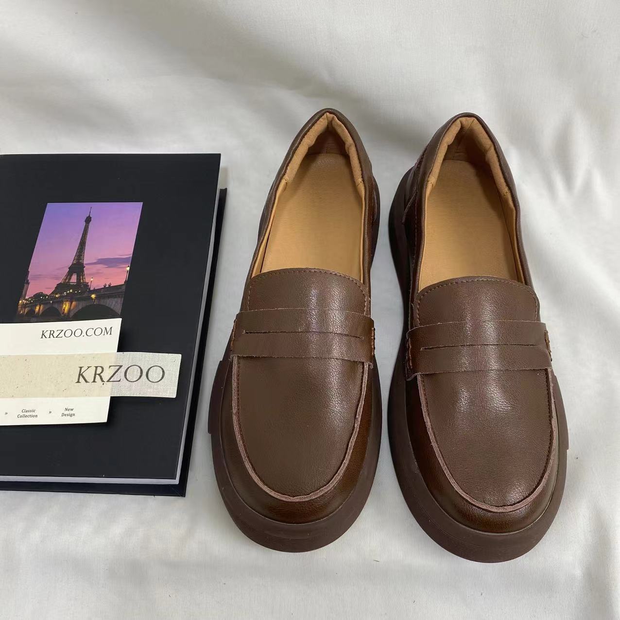 Retro Soft-Soled Flats