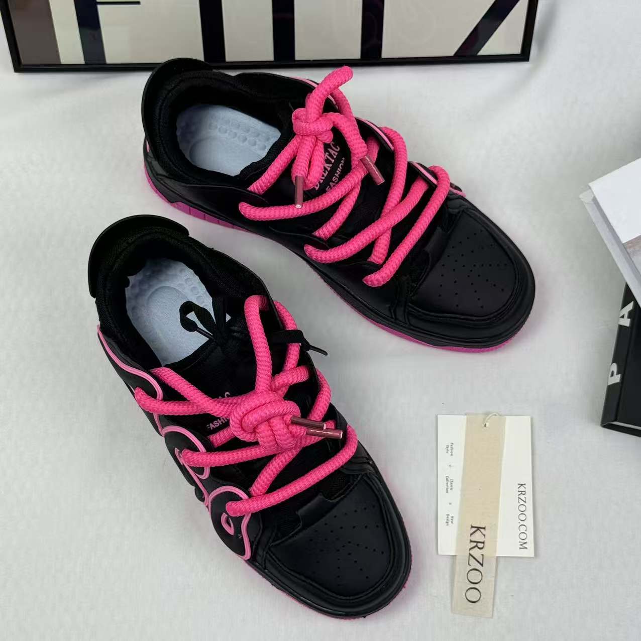Vintage versatile casual sports shoes