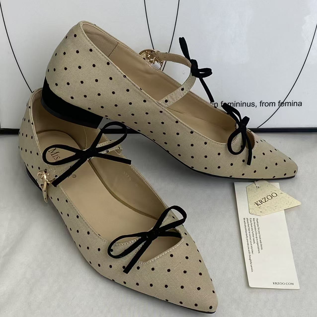 Dot pattern bow-top low-cut shoes
