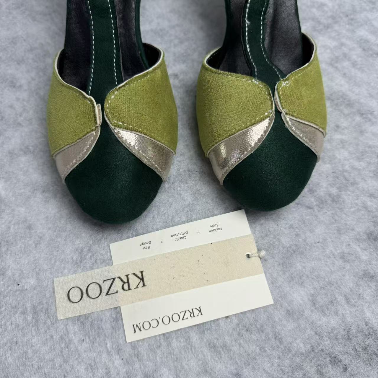 Color-matched round-toe high-heeled shoes