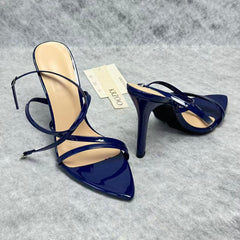 Pointed-toe patent leather cross ankle strap high heels