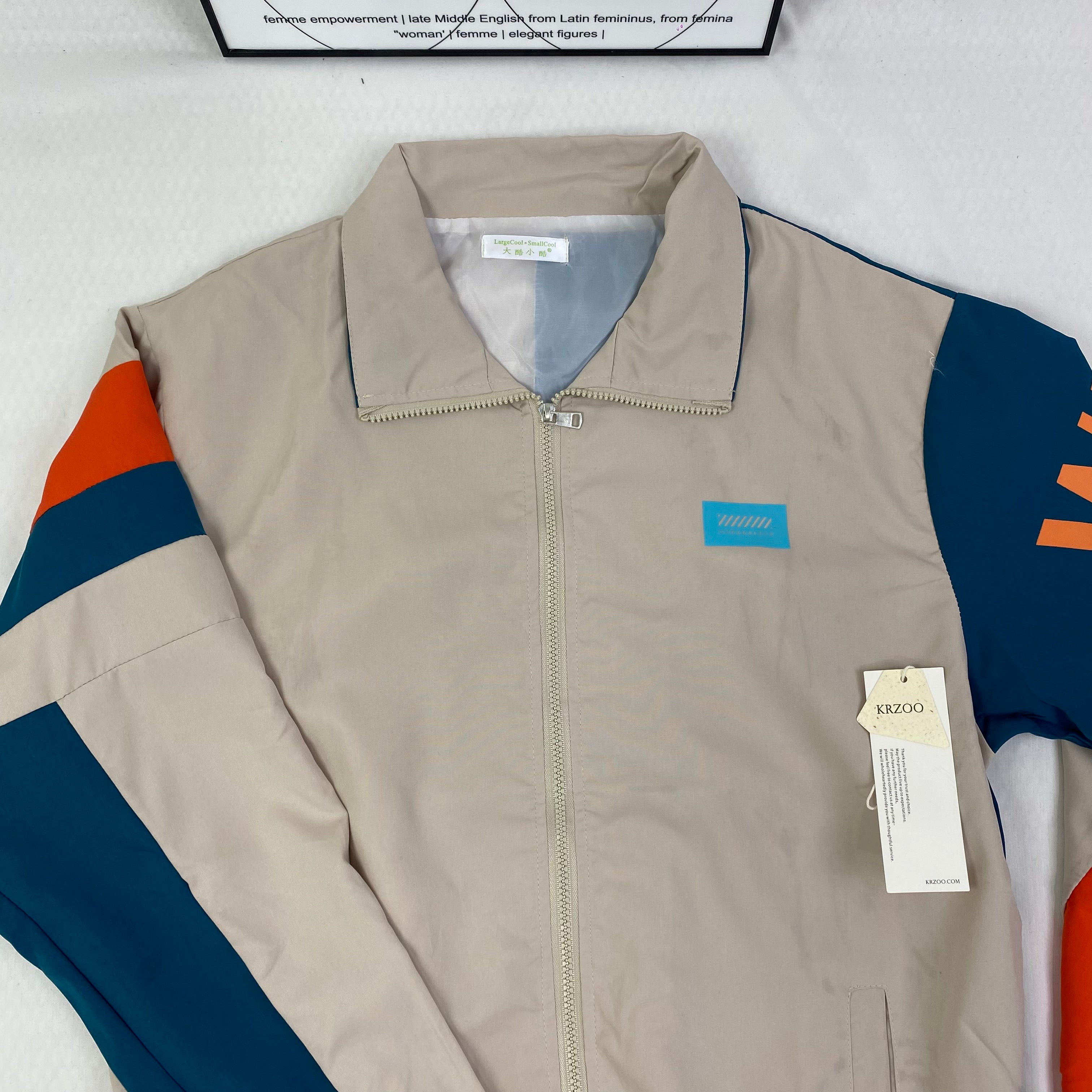 Standing collar straight-cut jacket