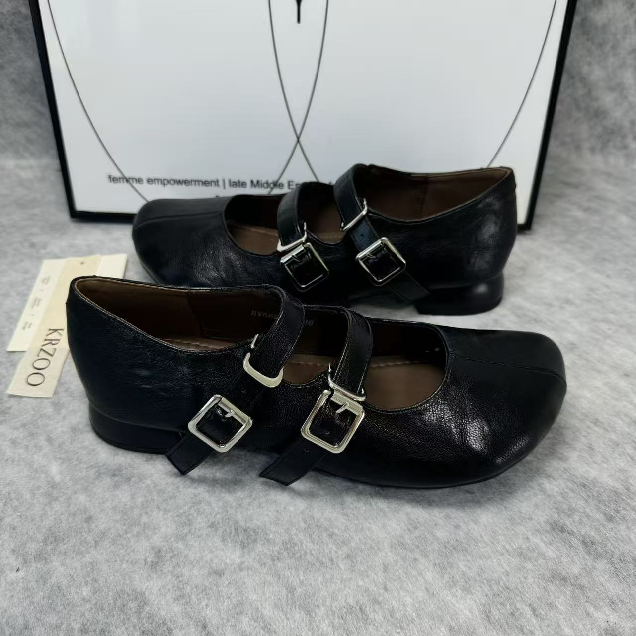 Leather Ankle-Length Ballet Flats