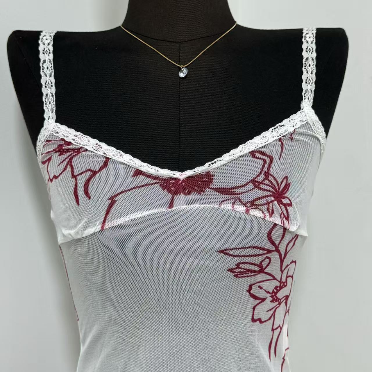 Cropped Lace Undershirt