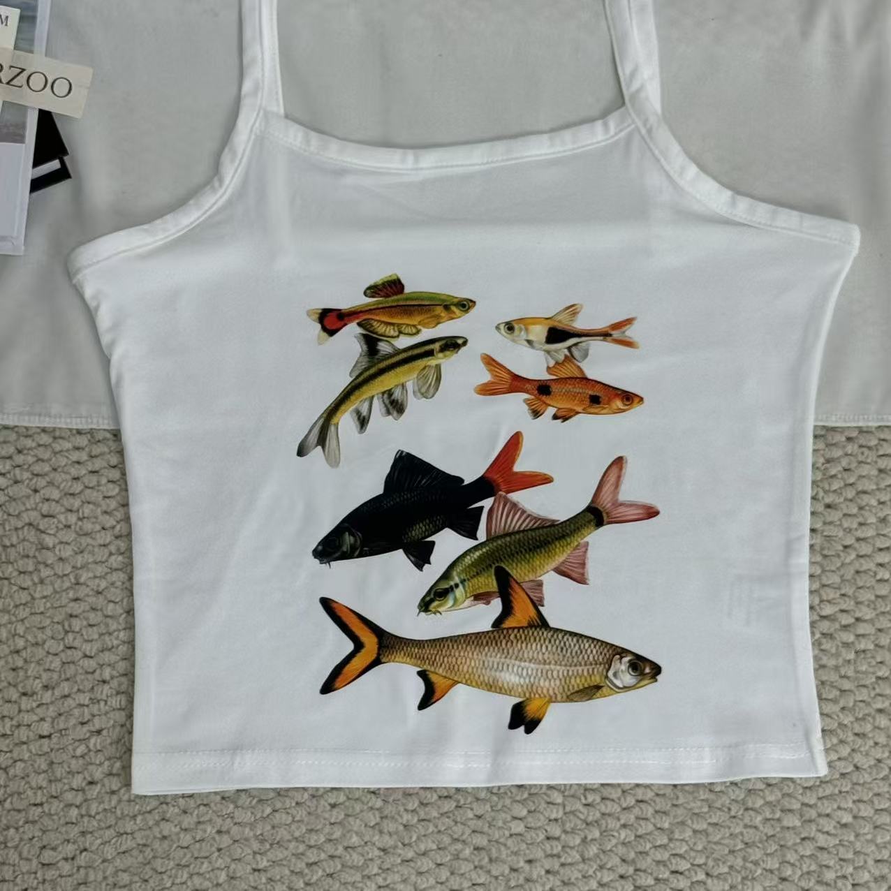 Small fish print short-sleeved halter top