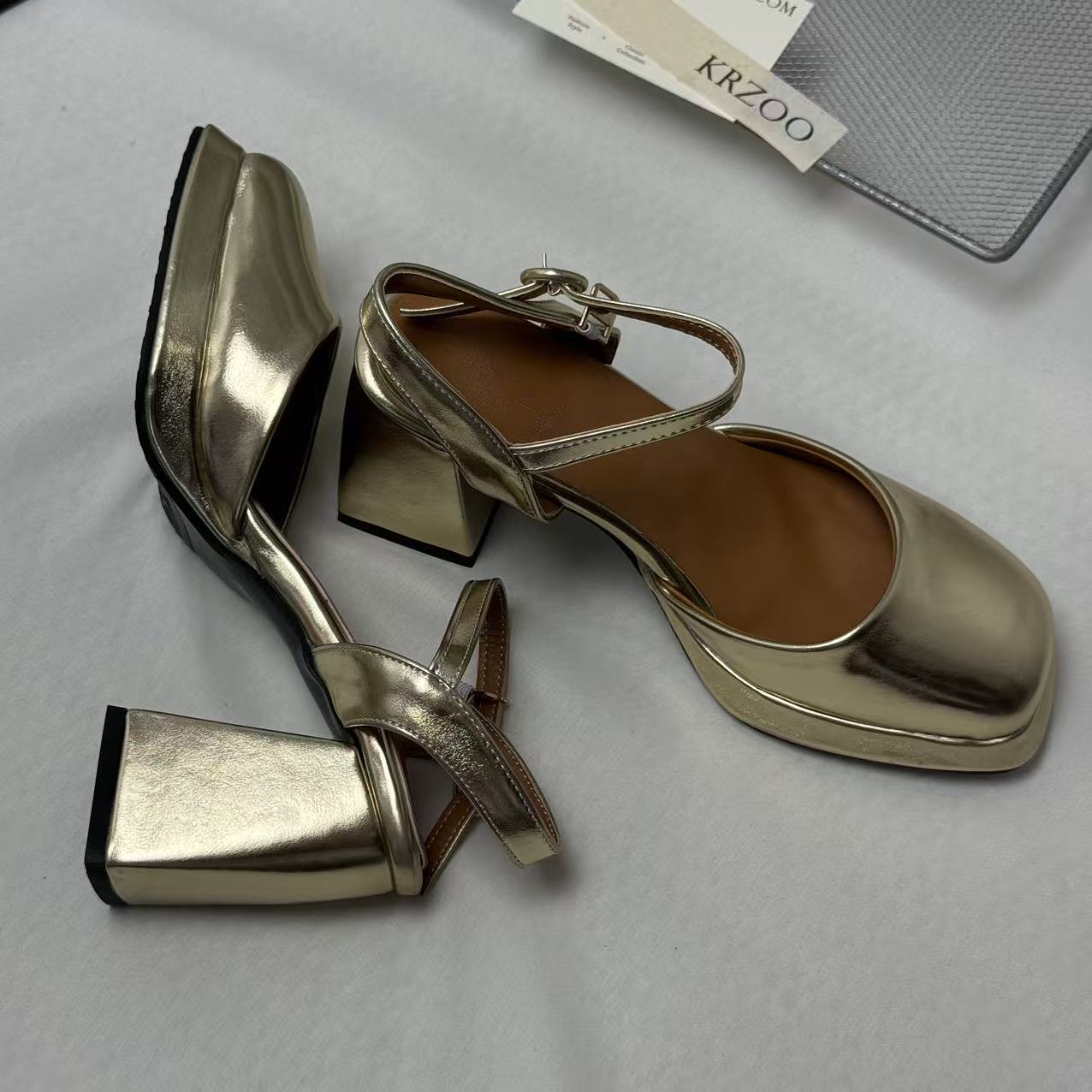 Square-toe simple lace-up open-toe sandals