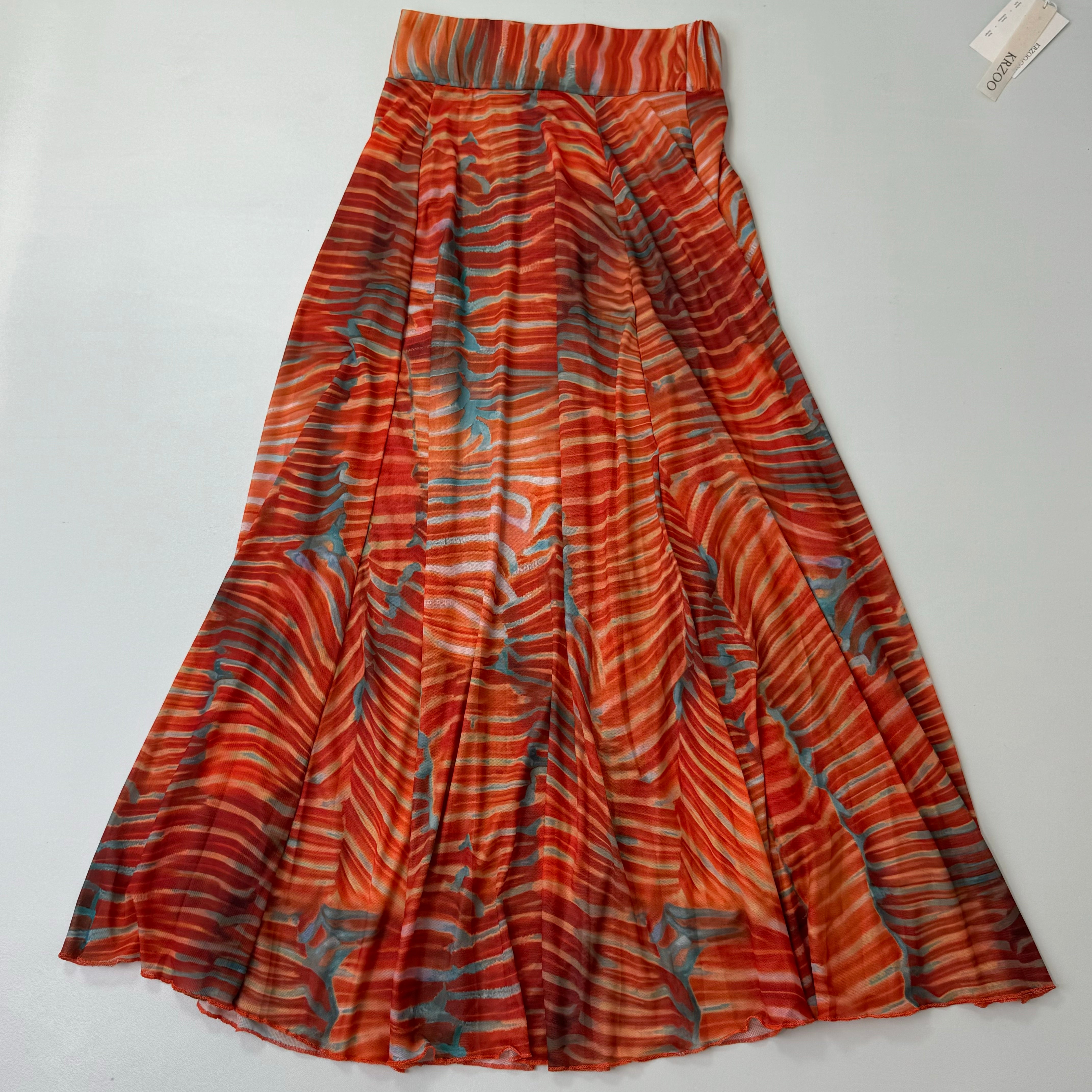 Sleeveless top and full-length skirt set