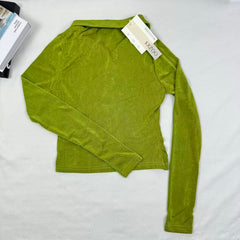 Shirt with turned-up collar for self-cultivation