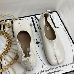 Retro Niche Design Horseshoe Shoes