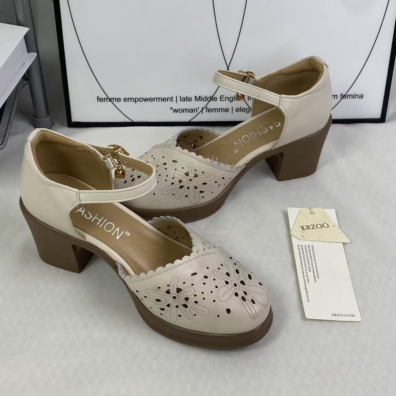 Hollow upper cowhide soft-soled shoes