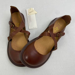 Leather high-top boots with soft flat soles