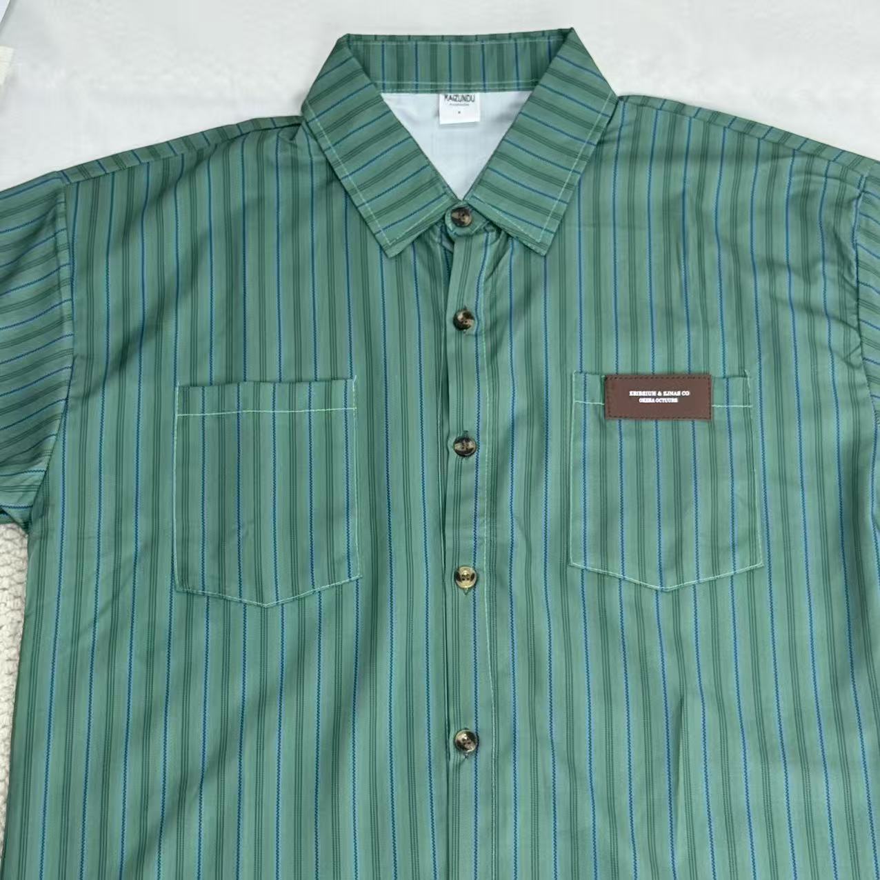 Striped V-neck short-sleeved shirt