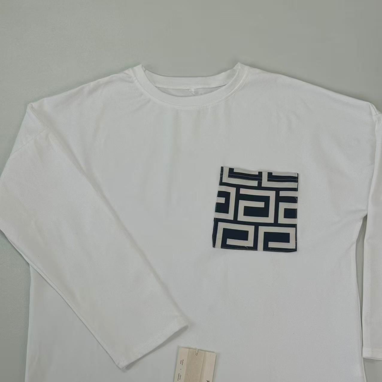 Printed long-sleeved large-sized loose-fitting top