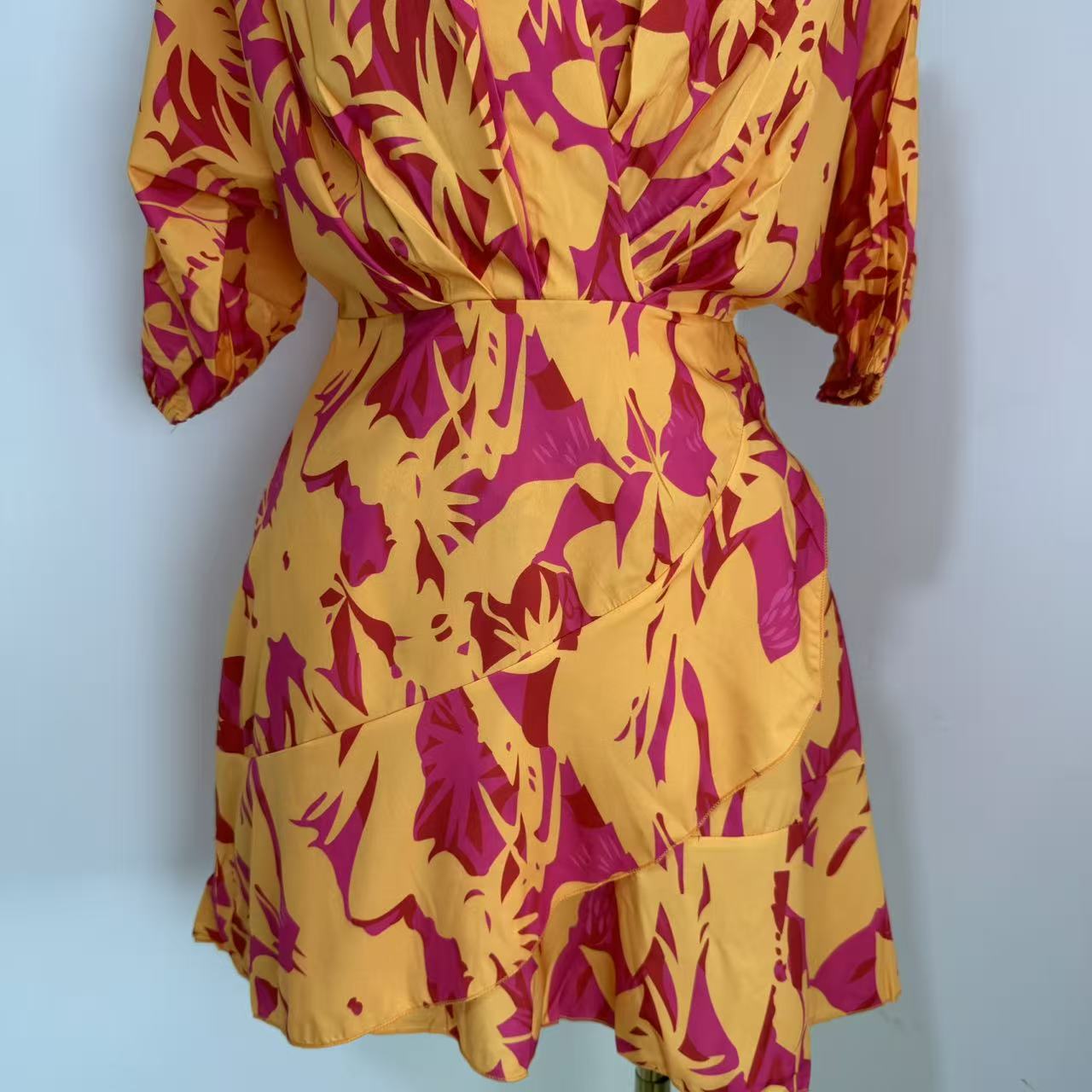 V-Neck Loose-Fit Batwing Sleeve Printed Dress
