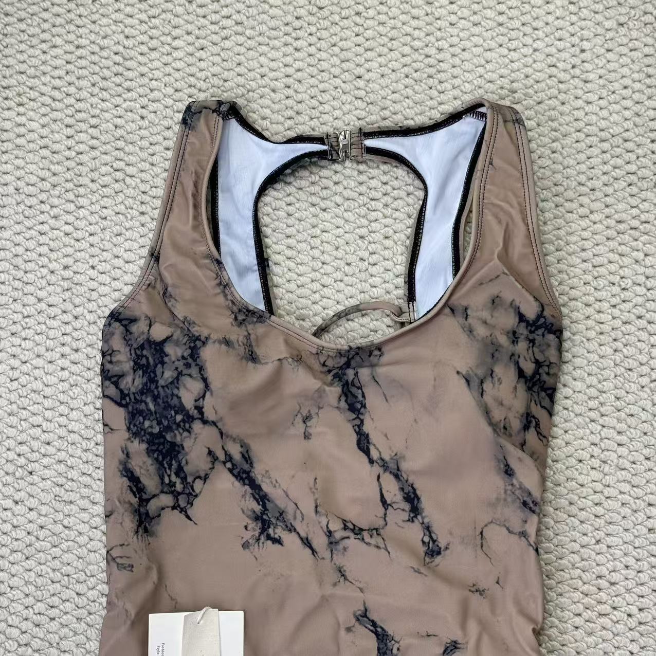 Backless bikini with open straps