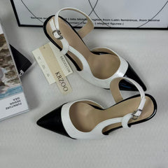 Low-cut ankle strap shoes