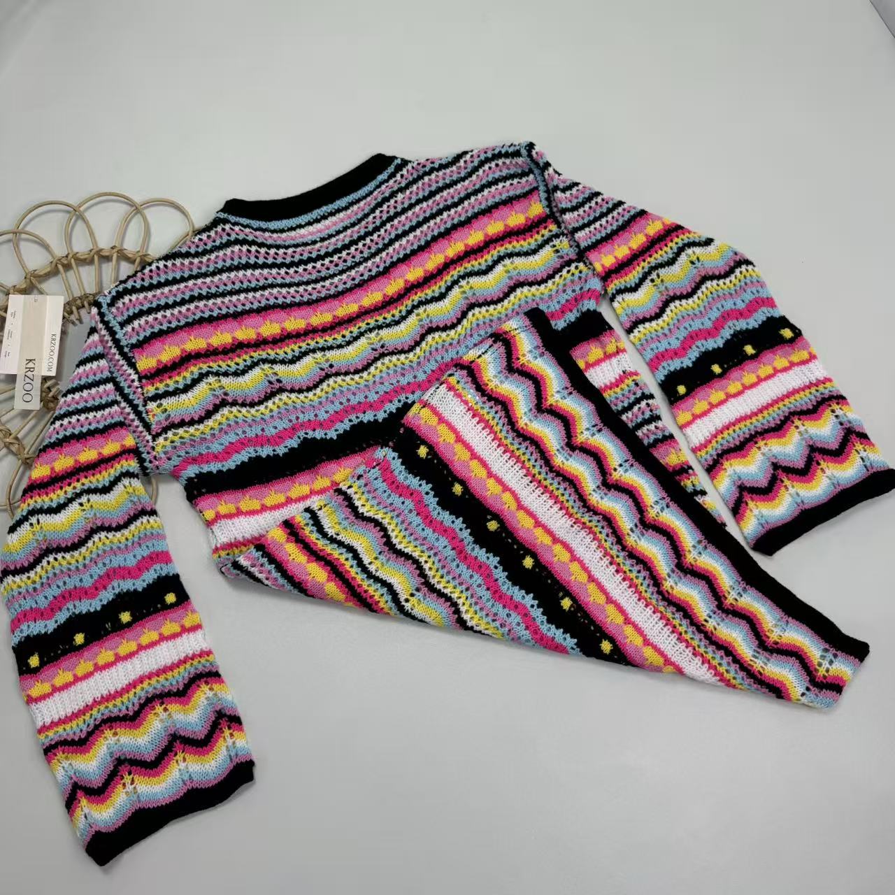 Rainbow-striped pullover mid-length sweater