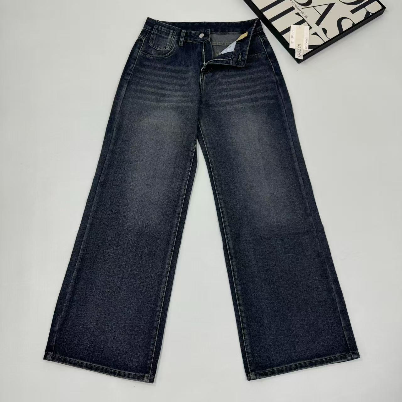 Retro blue water-washed mid-rise flared pants