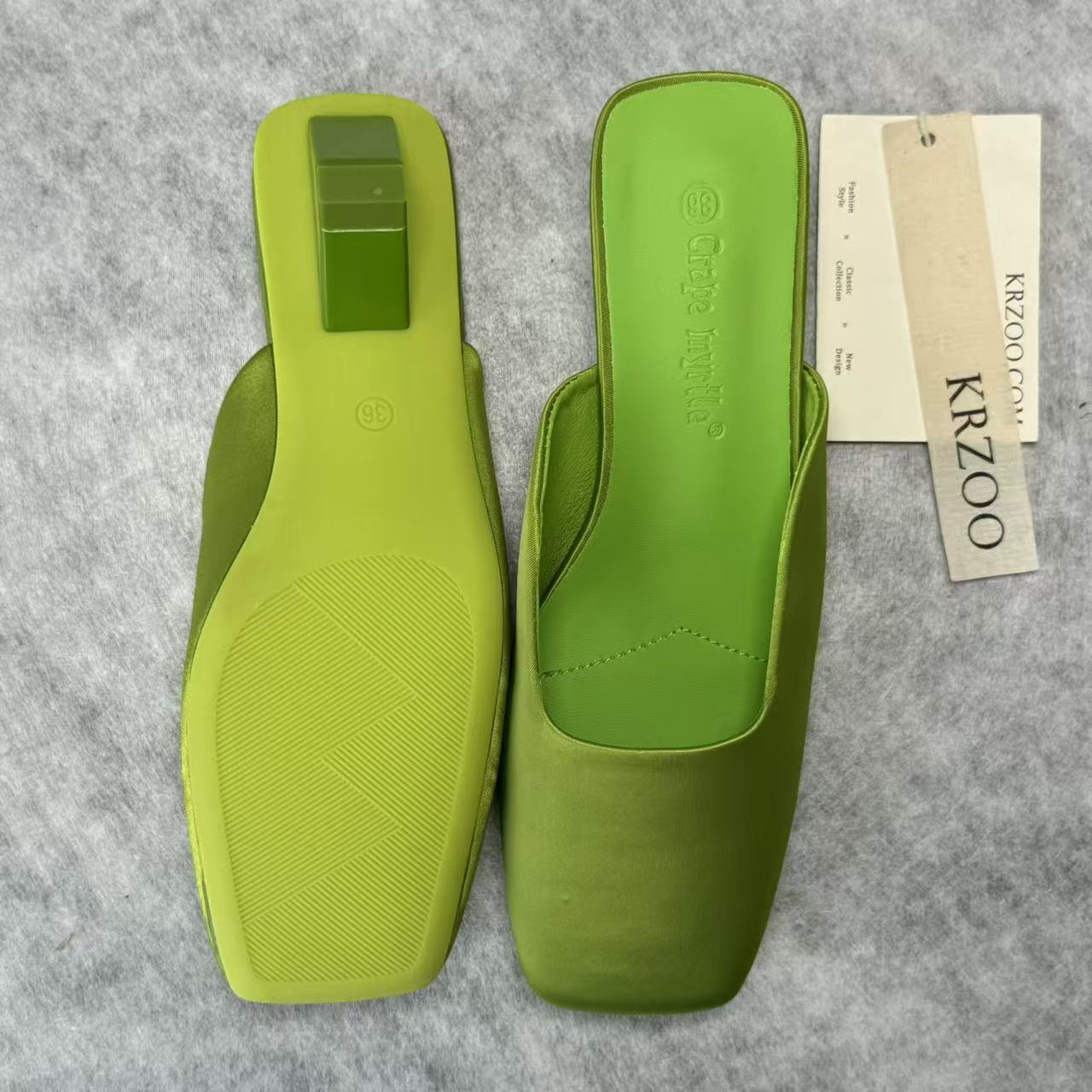 Round-headed satin-covered triangular heel