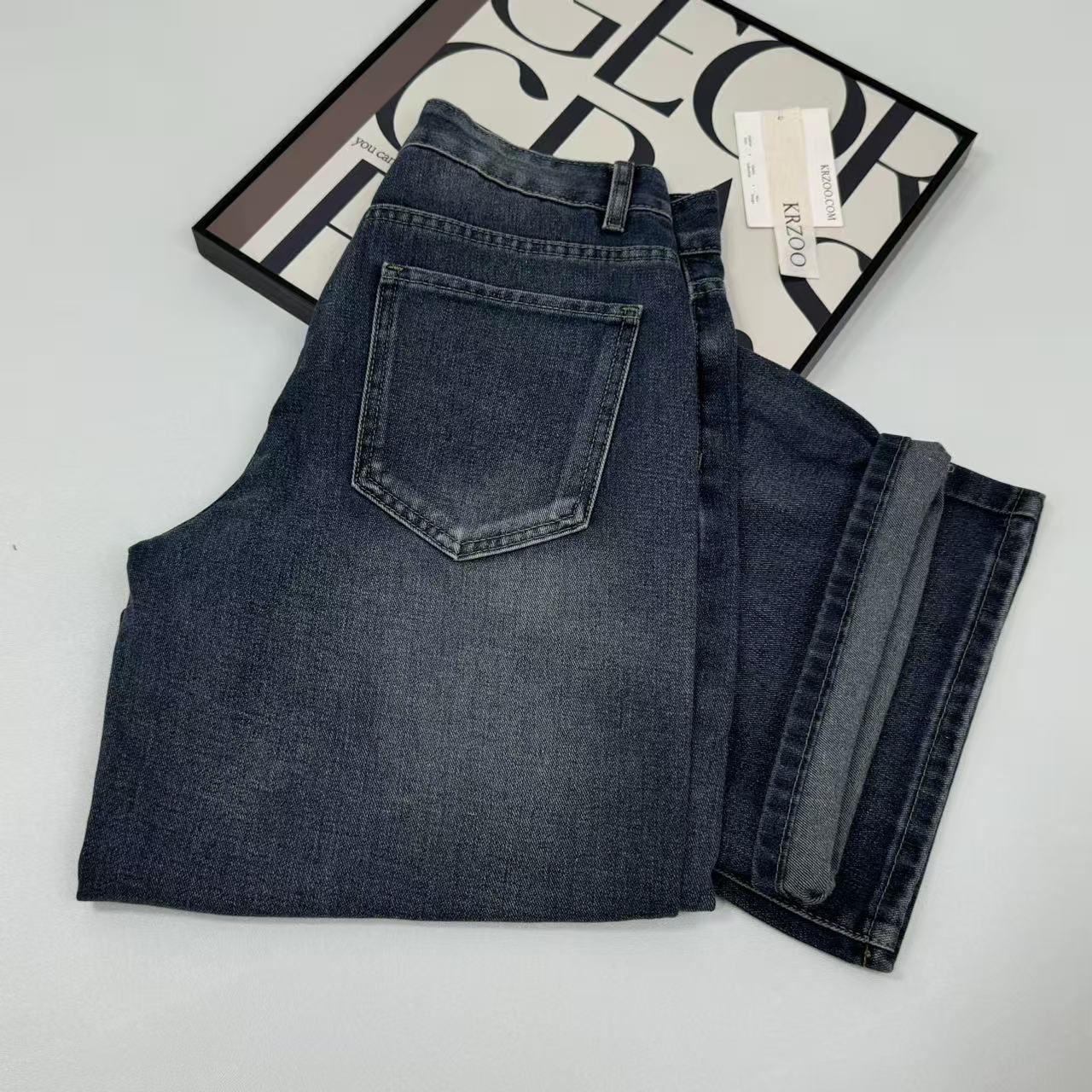 Retro blue water-washed mid-rise flared pants
