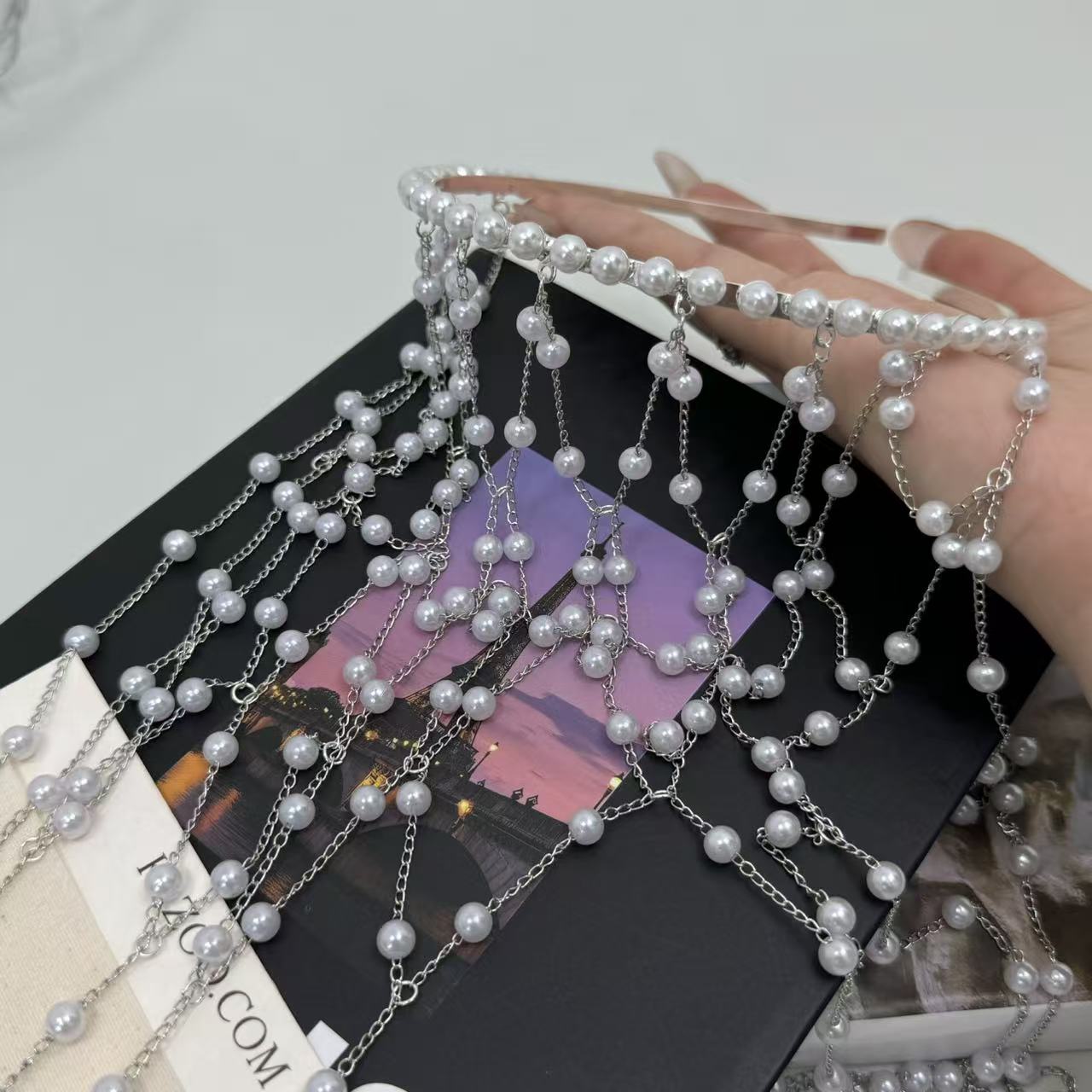 Tassel mesh pearl hair chain