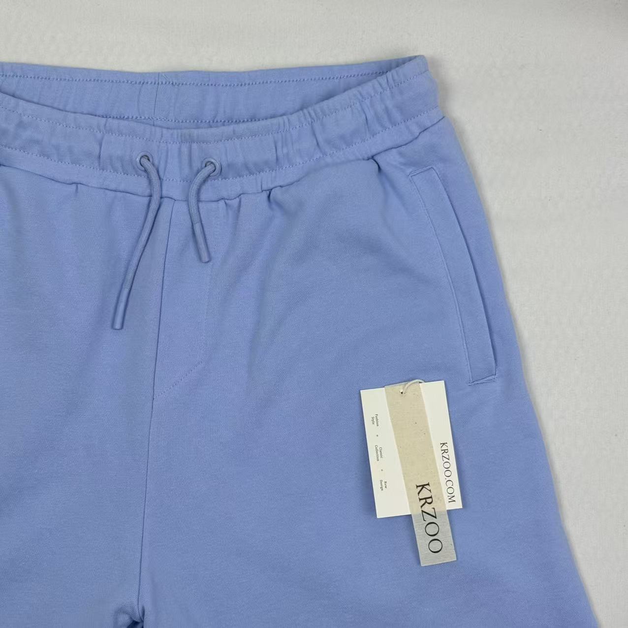American-style casual short pants