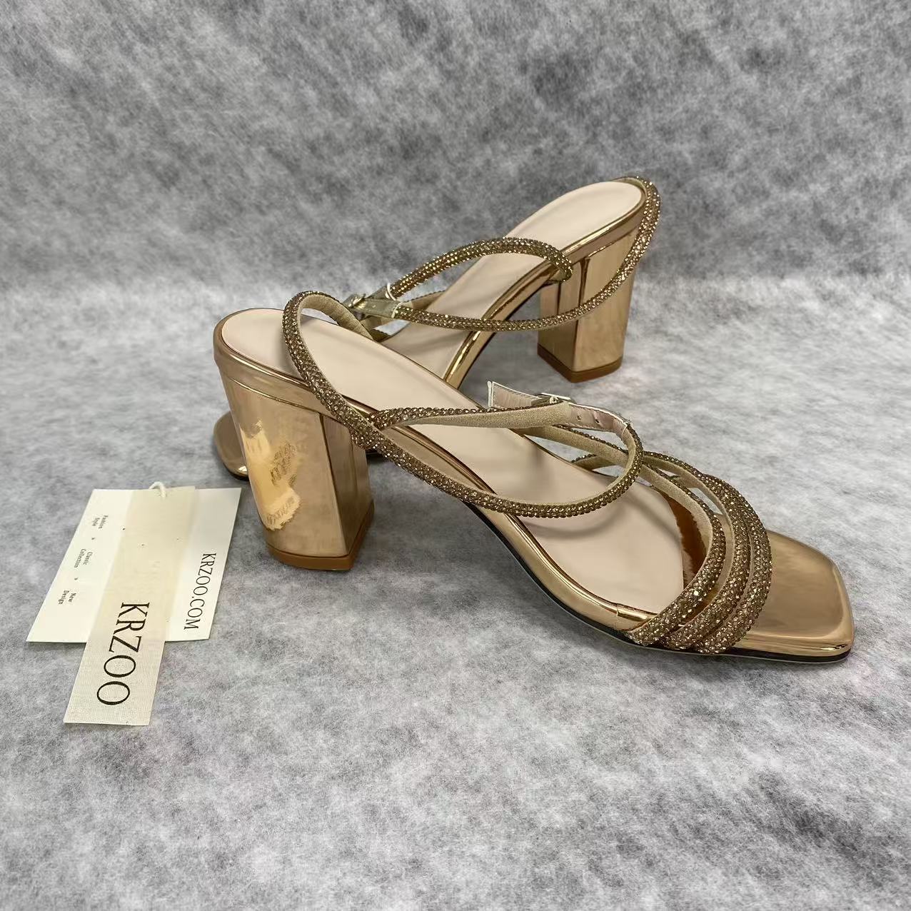 Metal square-toed low-cut high heel