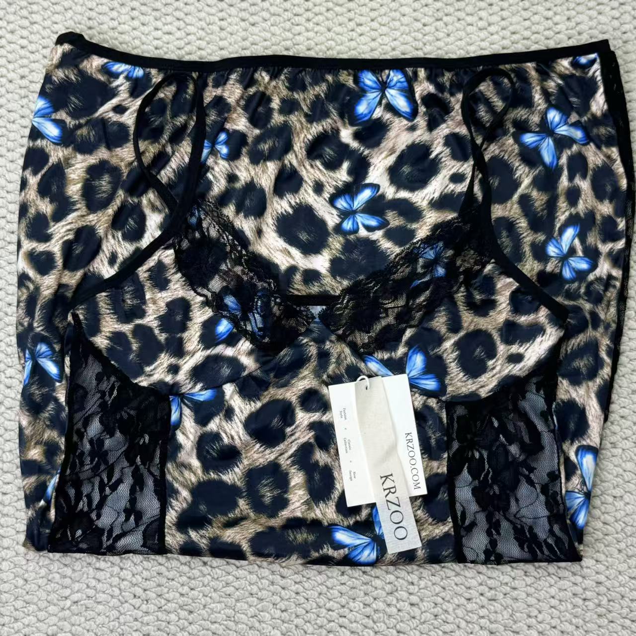 Leopard print butterfly pattern pajamas