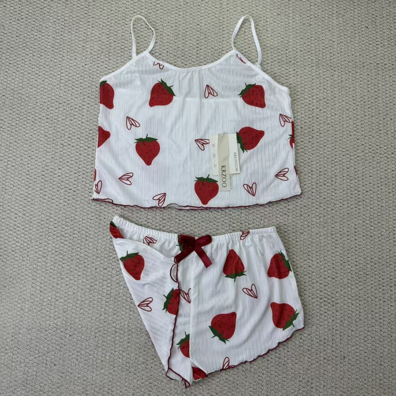 Strawberry heart print halter top and shorts set