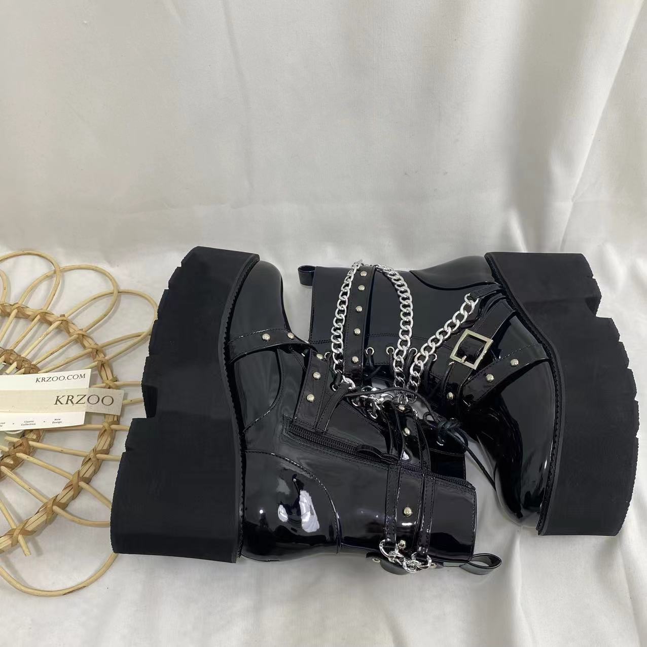 Metal Chain Martin Boots