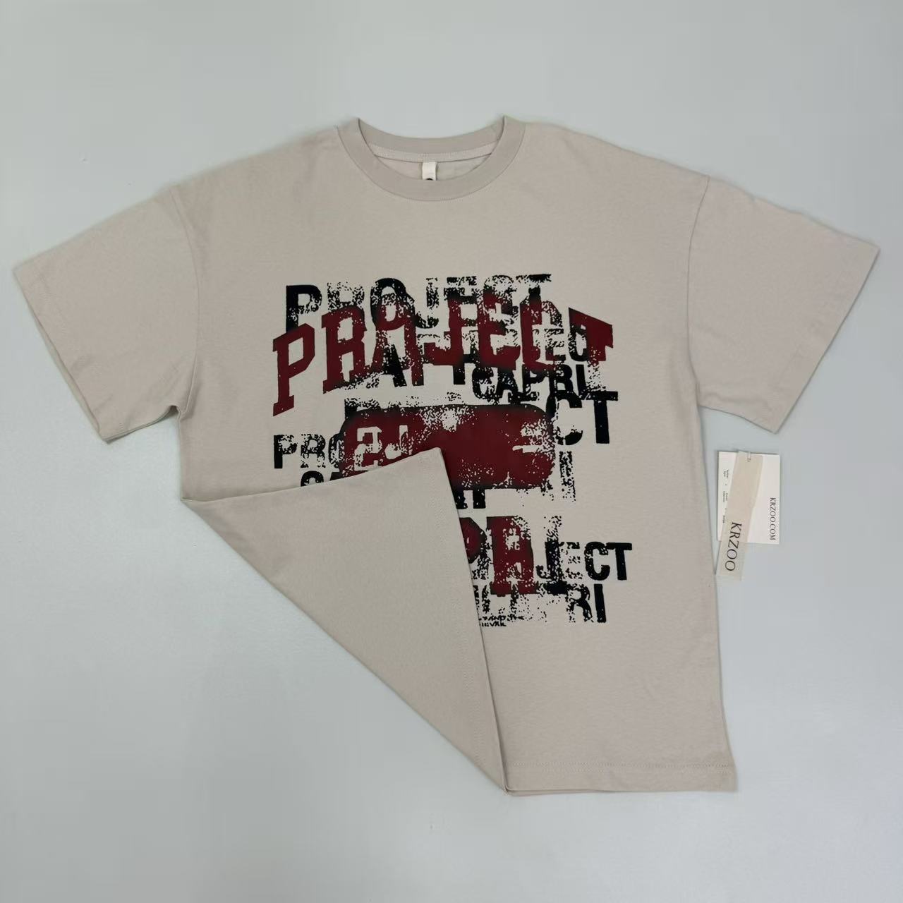 Doodle-style letter print short sleeve shirt