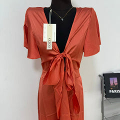 Open V-neck strapless irregular dress