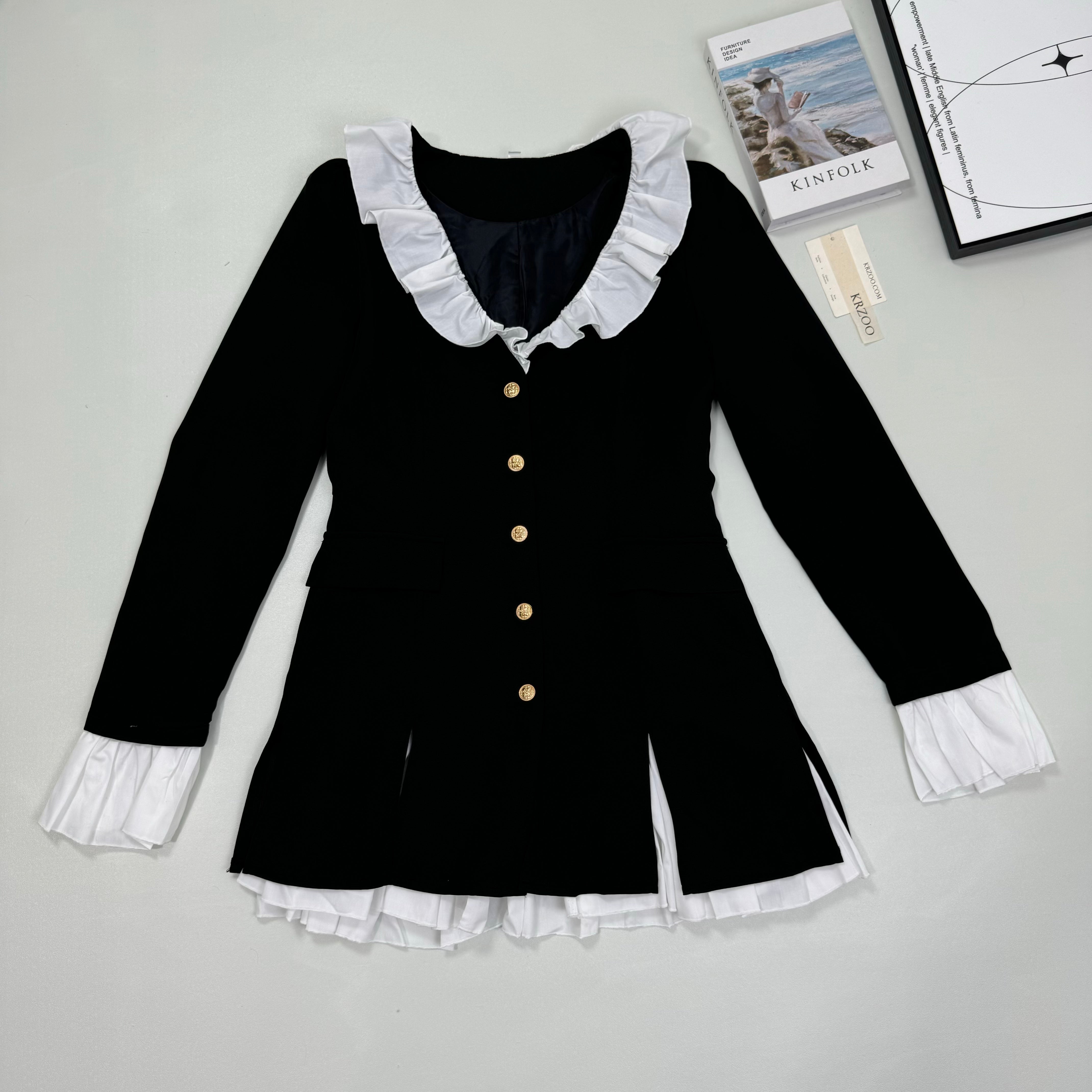 Button A-shaped fake two-piece blouse dress