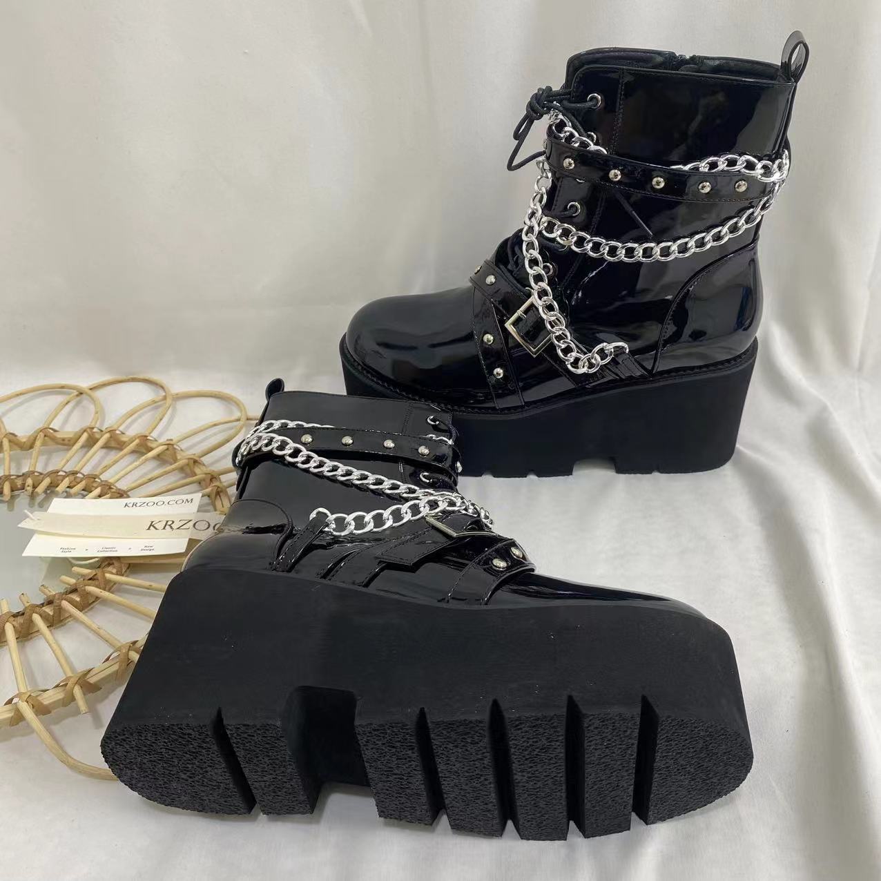 Metal Chain Martin Boots