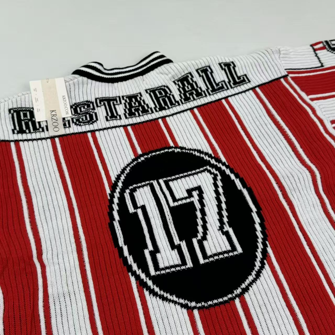 Sports V-neck T-shirt with short sleeves