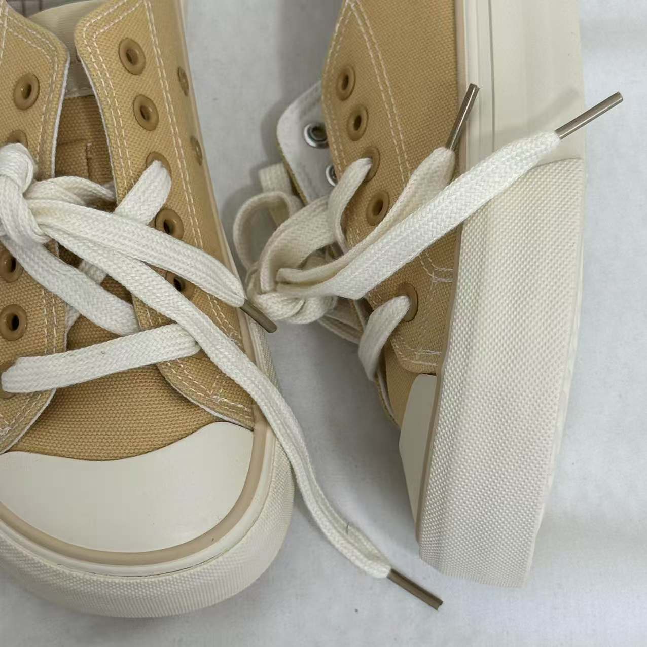 Versatile Round-Toe Platform Sneakers